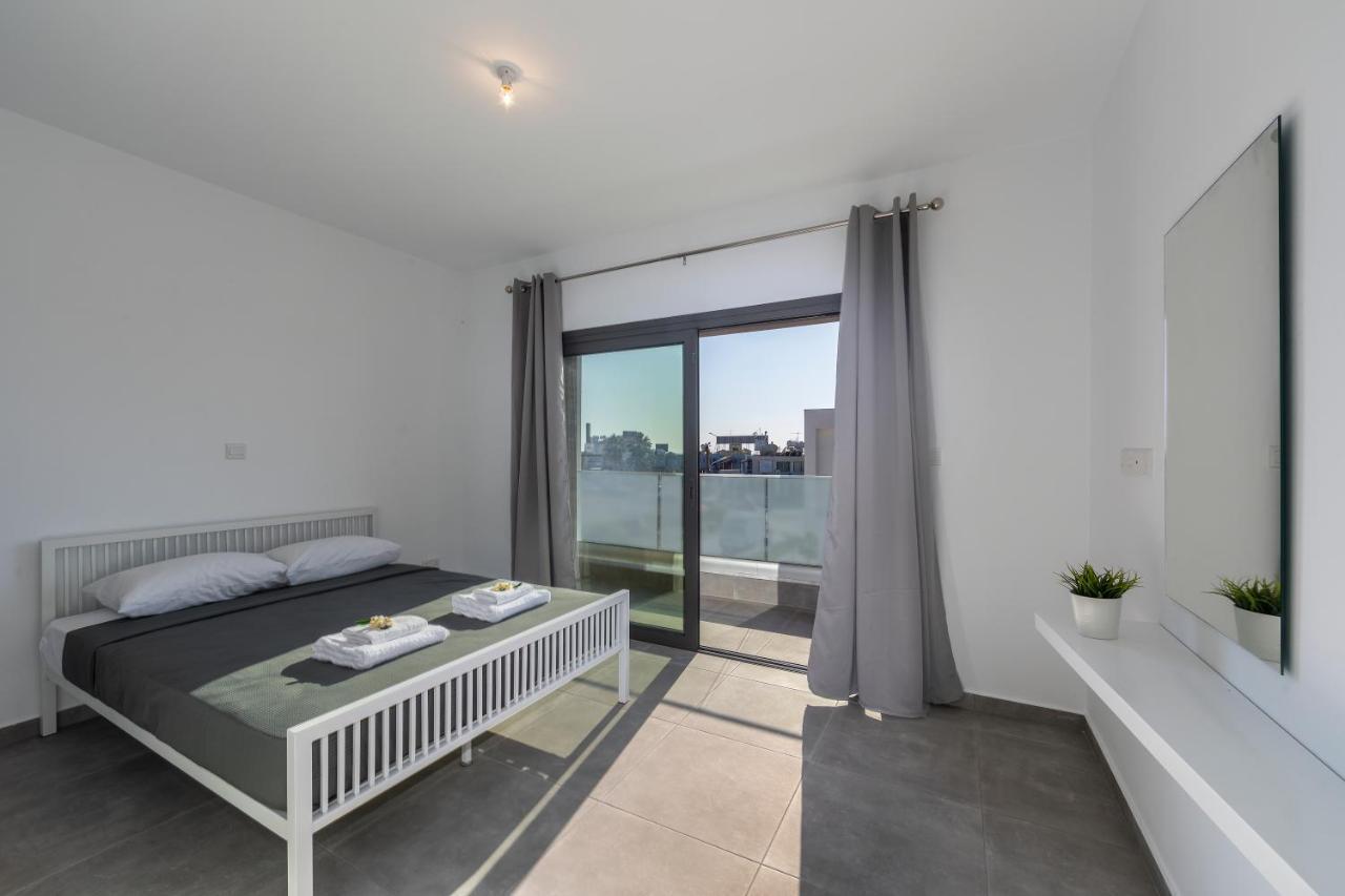 Villa Andre, Walking Distance To Coral Bay Peyia Bagian luar foto
